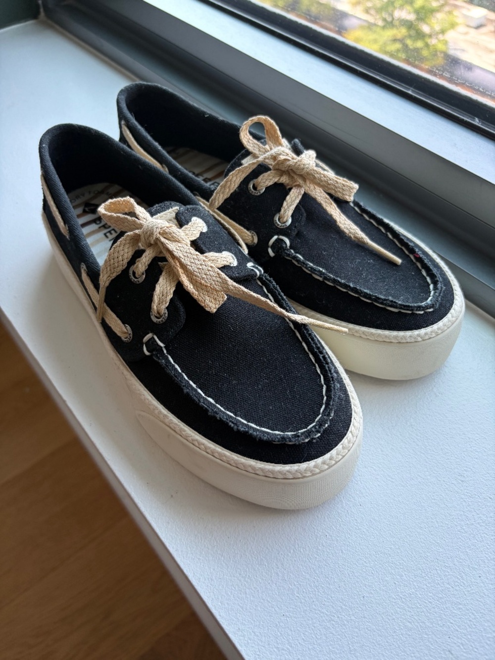 Sperry Canvas Boat Shoes Brand New 7.5